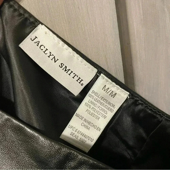 Jaclyn Smith Black Leather Skirt with Side Zipper Women's Size Medium - Picture 3 of 10